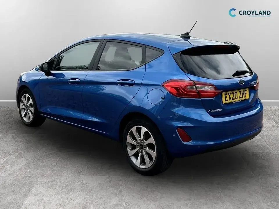 Usado Ford Fiesta Trend 95 CV (69 kW) 2020 Azul Utilitario