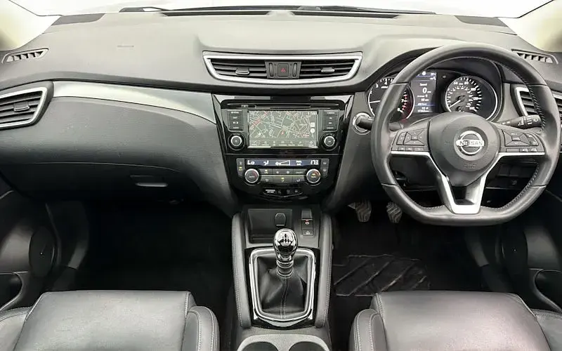 Used Nissan Qashqai S 160 HP (117 kW) 2019 Grey SUV