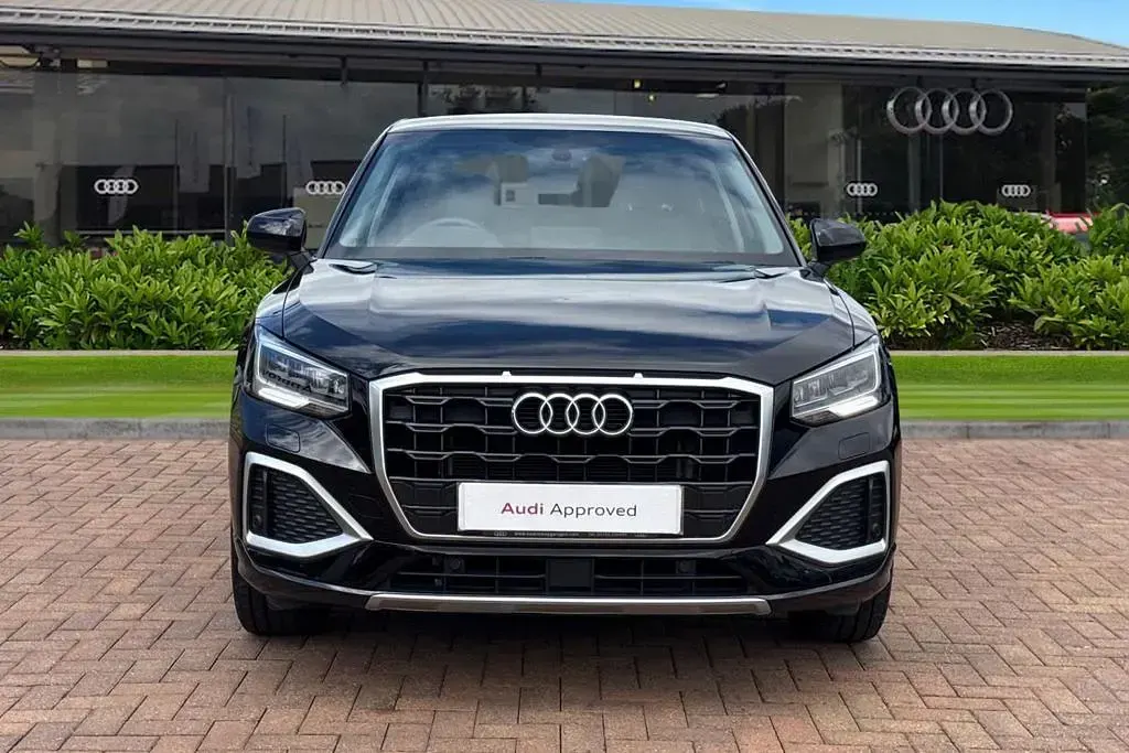 Used Audi Q2 Sport 110 HP (80 kW) 2024 Black SUV