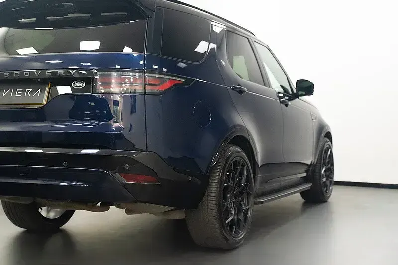 Used Land Rover Discovery SE Dynamic 2023 Blue SUV