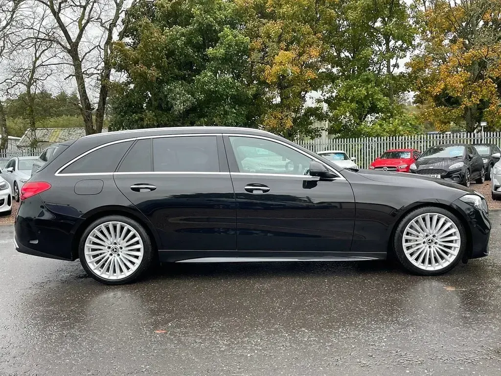 Used Mercedes C200 AMG Line Premium 224 HP (164 kW) 2022 Black Estate