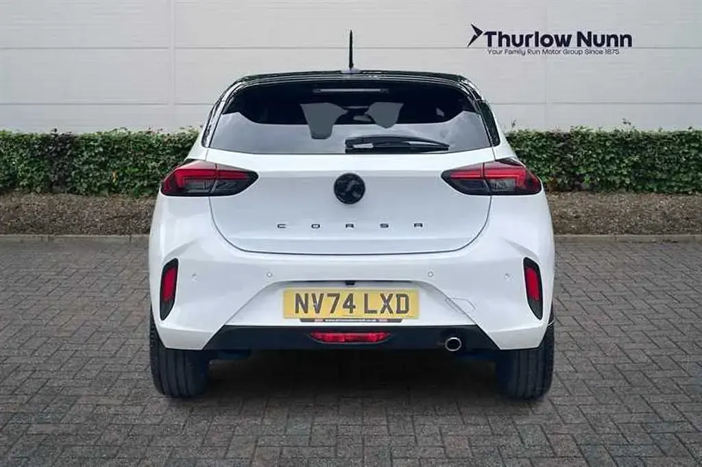 Used Vauxhall Corsa S 100 HP (73 kW) 2024 White Hatchback