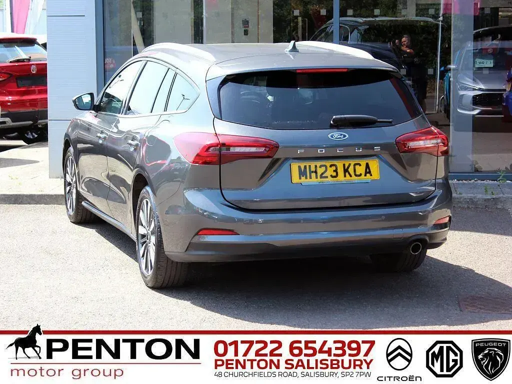 Used Ford Focus Titanium X 125 HP (91 kW) 2023 Grey Estate