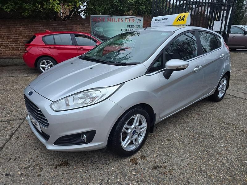 Used Ford Fiesta Zetec 2014 Silver Hatchback