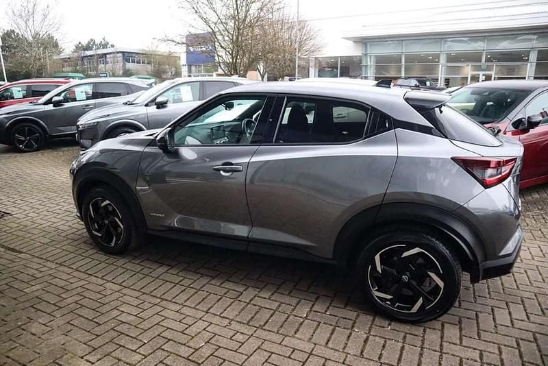 Used Nissan Juke N-Connecta 143 HP (105 kW) 2022 Grey SUV