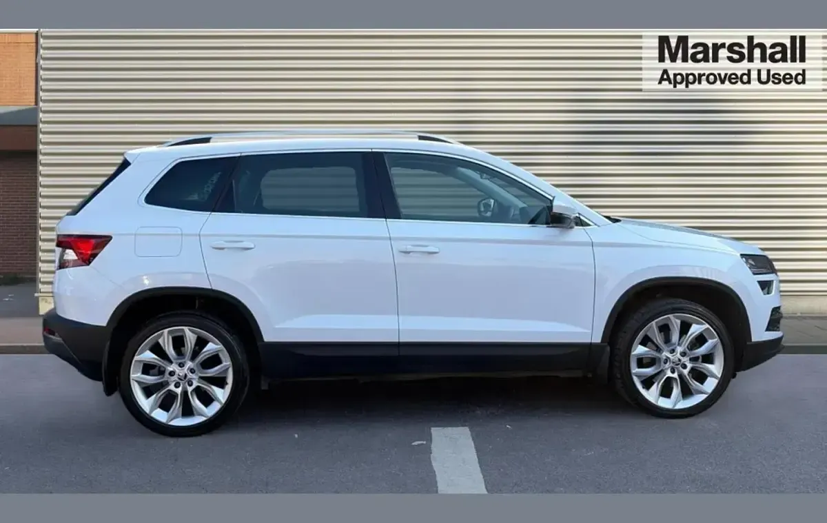 Used Skoda Karoq 147 HP (108 kW) 2018 White SUV