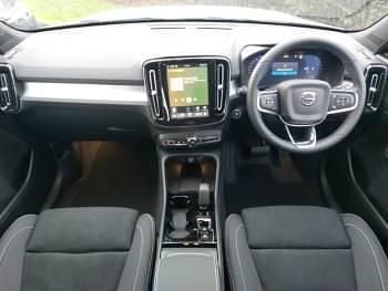 New Volvo XC40 Plus 163 HP (119 kW) 2025 Silver SUV