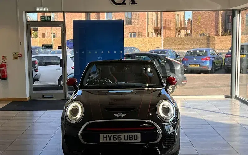 Second-hand Mini John Cooper Works Cabriolet 231 CP (169 kW) 2017 Cabrio