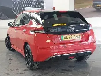 Usado Nissan Leaf N-Connecta 159 kW (217 HP) 2022 Vermelho Citadino