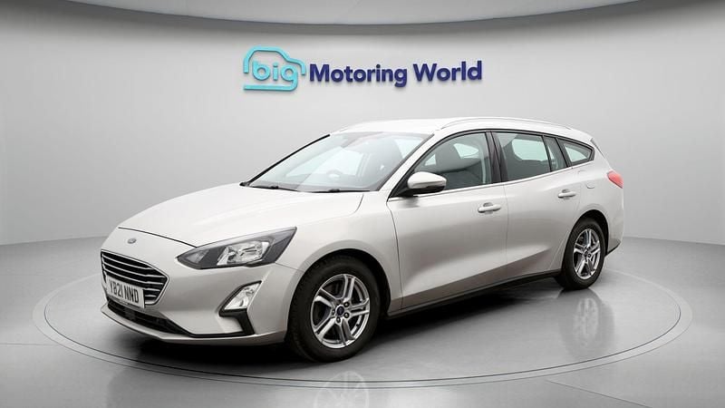 Used Ford Focus Zetec 120 HP (88 kW) 2021 Silver Estate