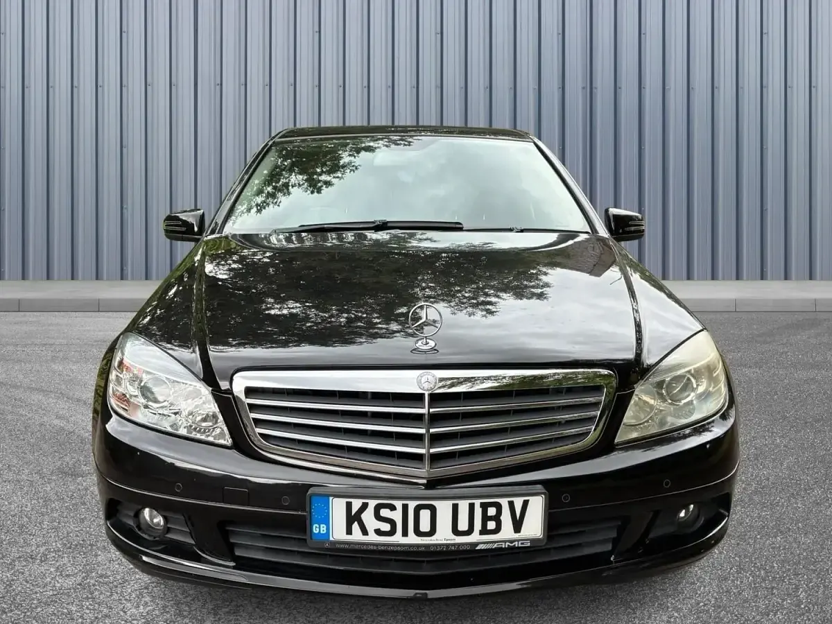 Used Mercedes C180 SE 2010 Black Sedan