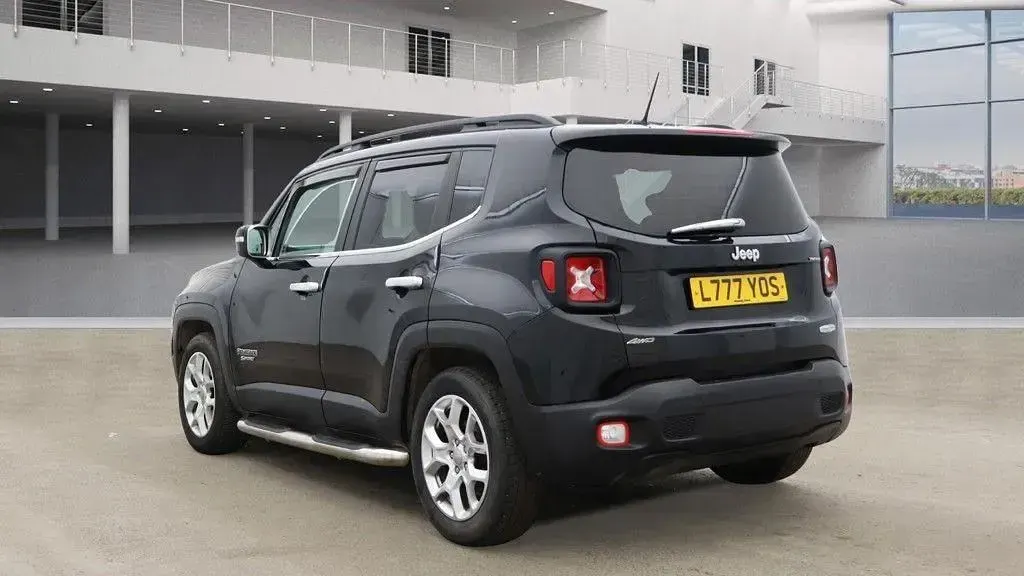 Usado Jeep Renegade Longitude 120 CV (88 kW) 2016 Negro SUV