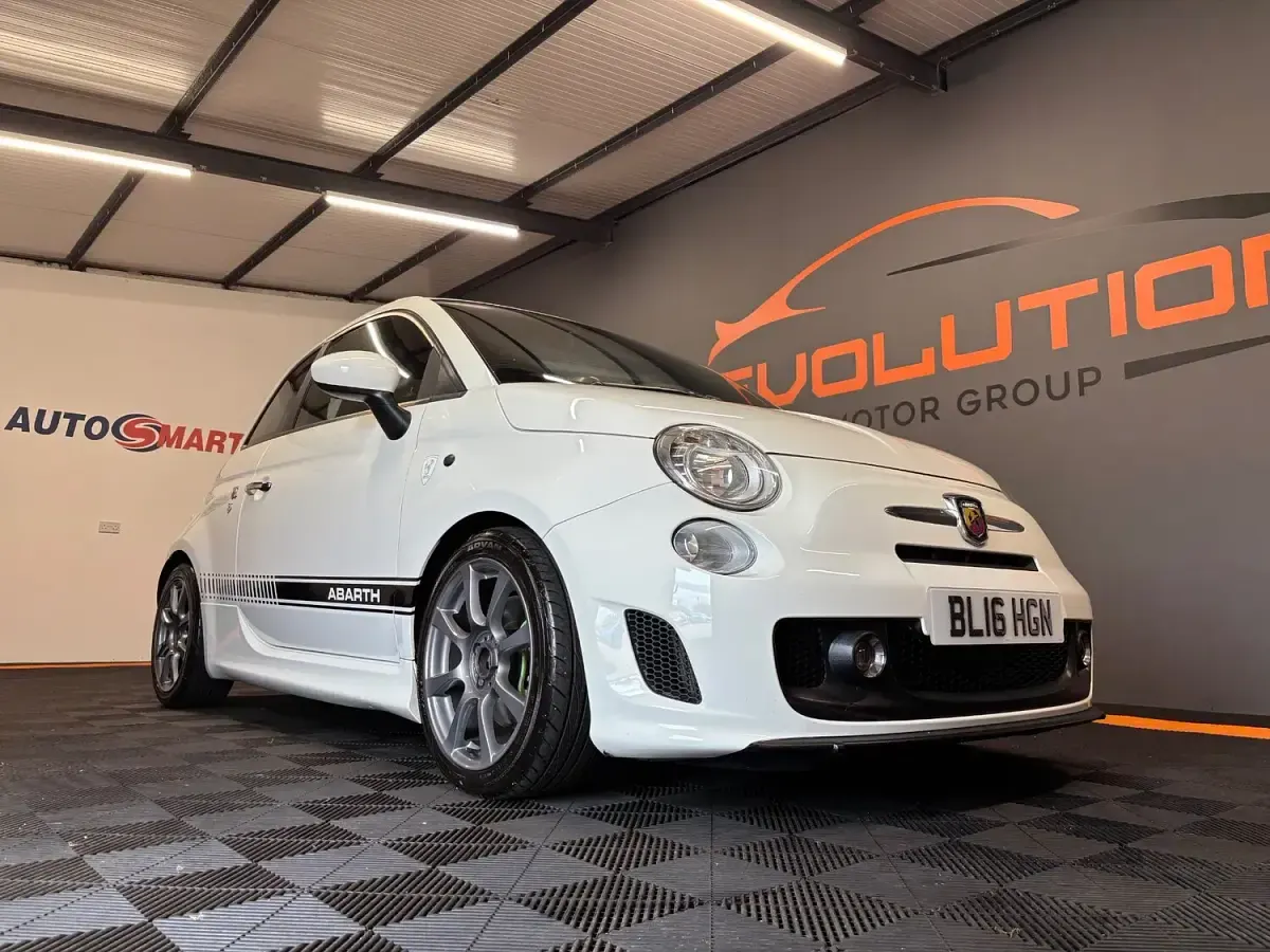 Used Abarth 595 140 HP (102 kW) 2016 White Hatchback