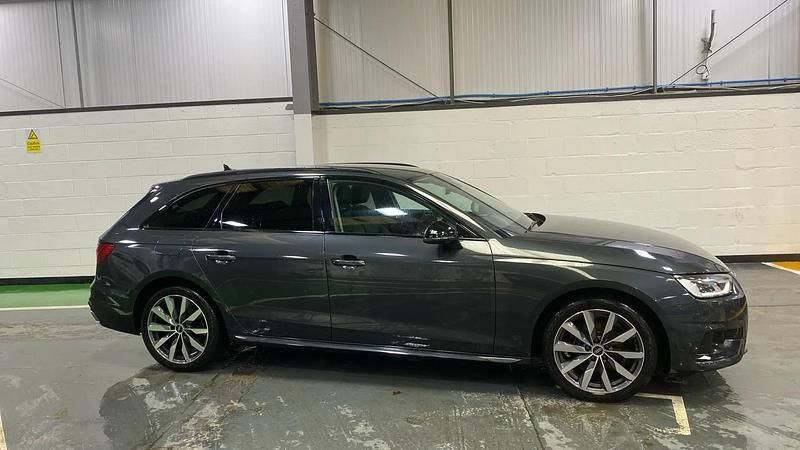 Used Audi A4 Sport 150 HP (110 kW) 2022 Grey Estate