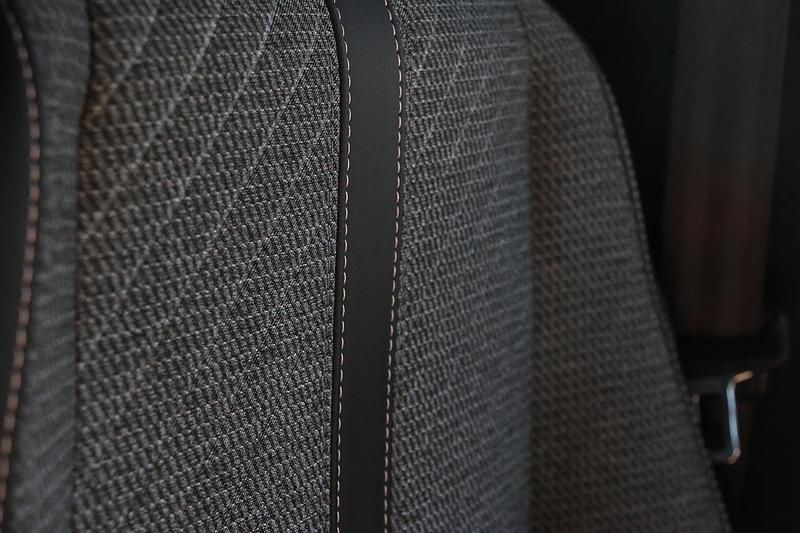 Used Peugeot 2008 Allure 129 HP (94 kW) 2025 Grey SUV