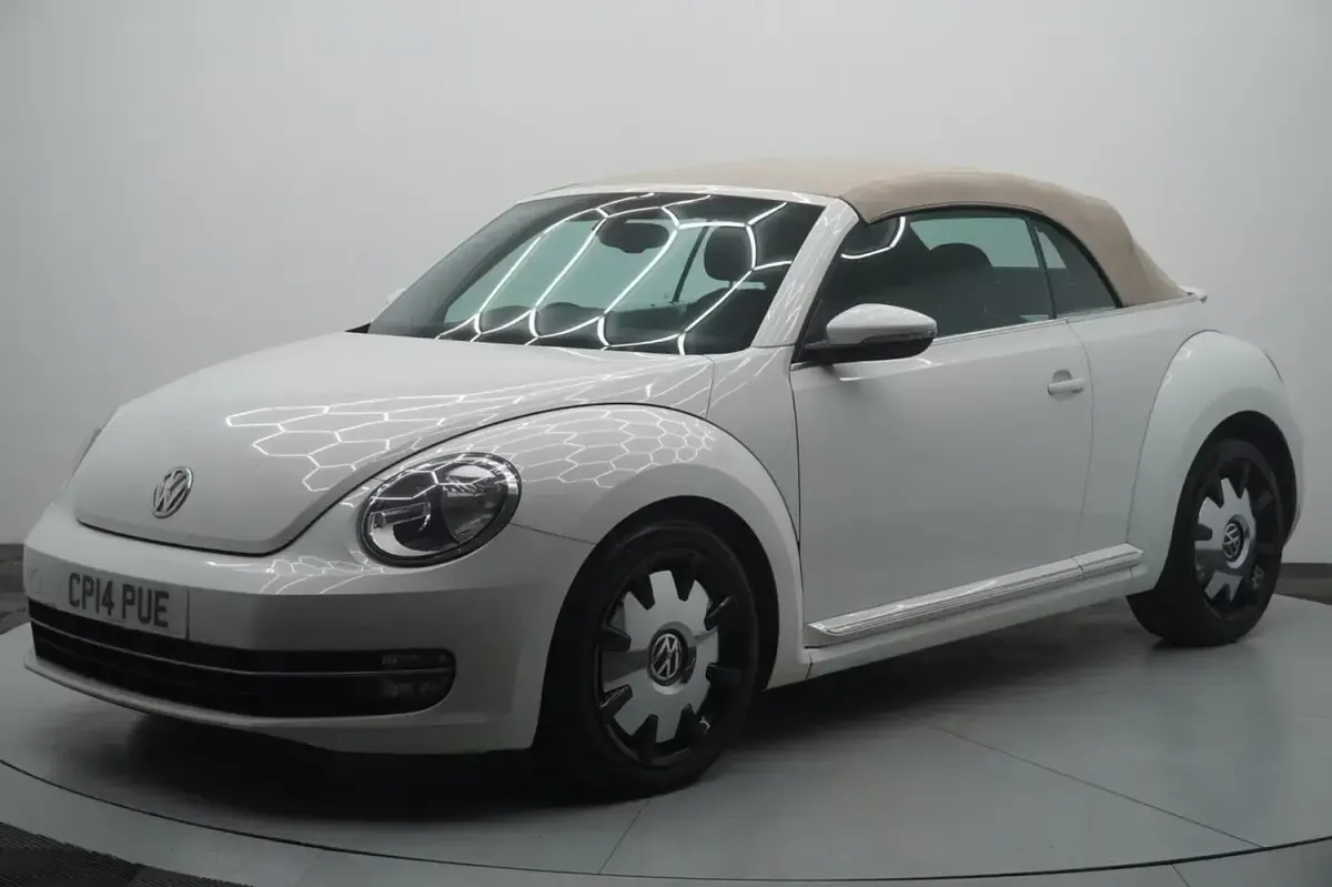 Used VW Beetle Design 2014 White Hatchback