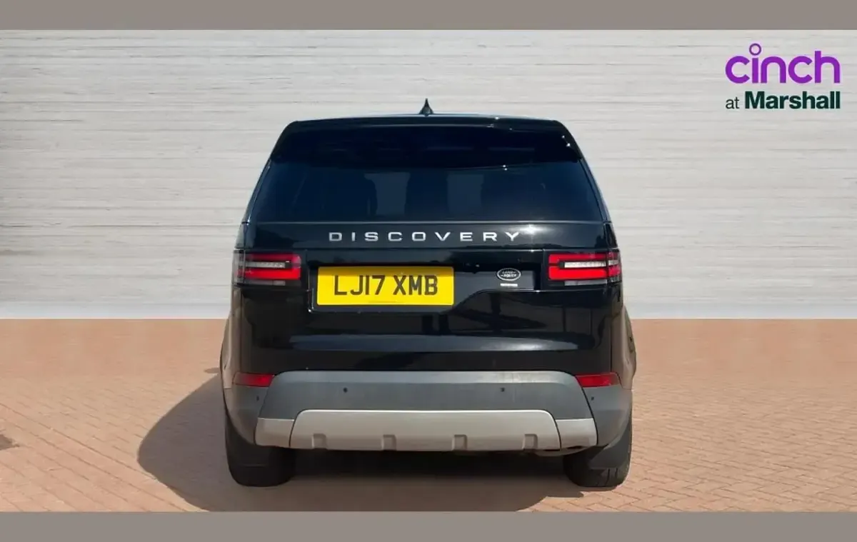 Used Land Rover Discovery HSE 240 HP (176 kW) 2017 Black SUV