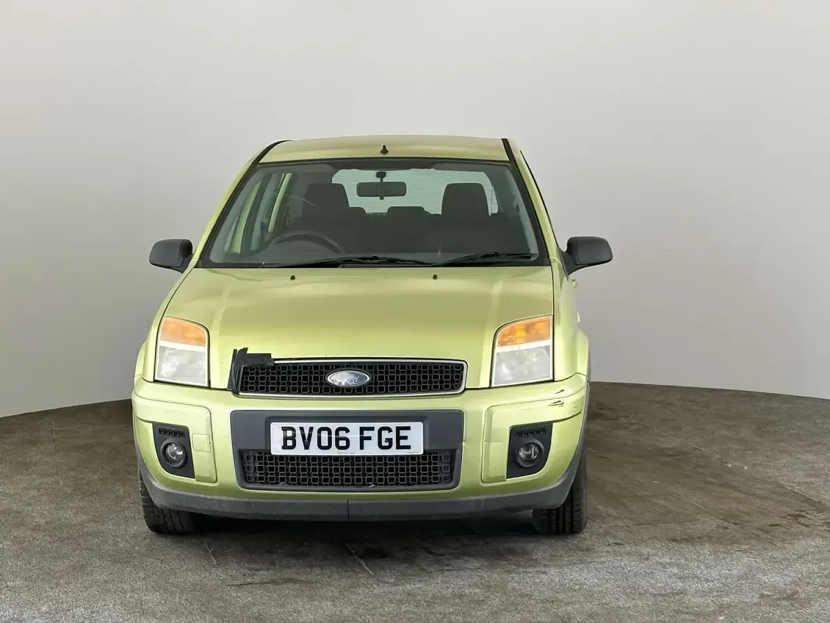 Used Ford Fusion Zetec 2006 Green Hatchback