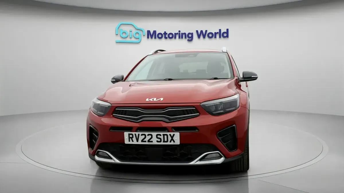 Usado Kia Stonic GT-Line 118 CV (86 kW) 2022 Rojo SUV