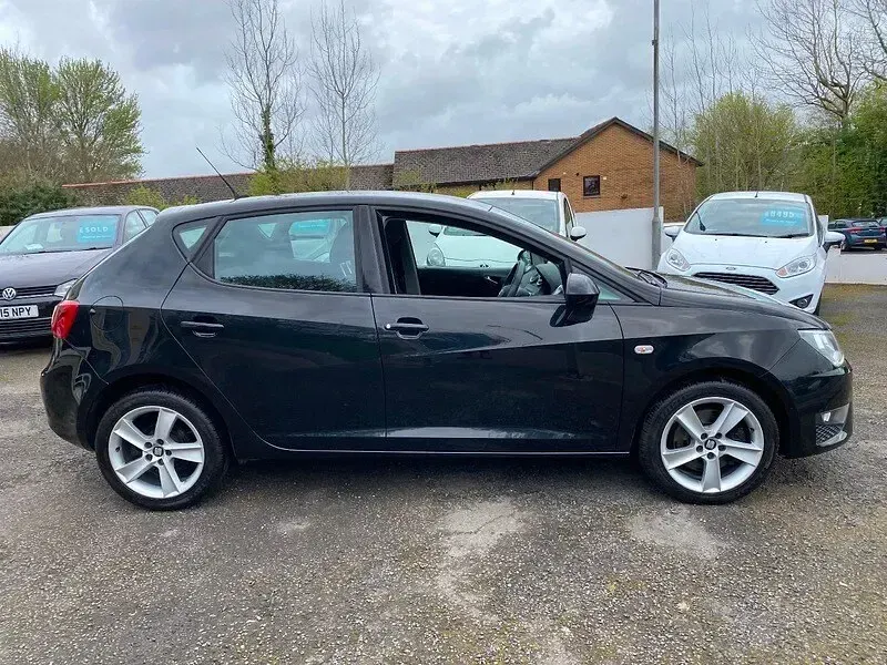 Used Seat Ibiza FR 110 HP (80 kW) 2016 Midnight black metallic Hatchback