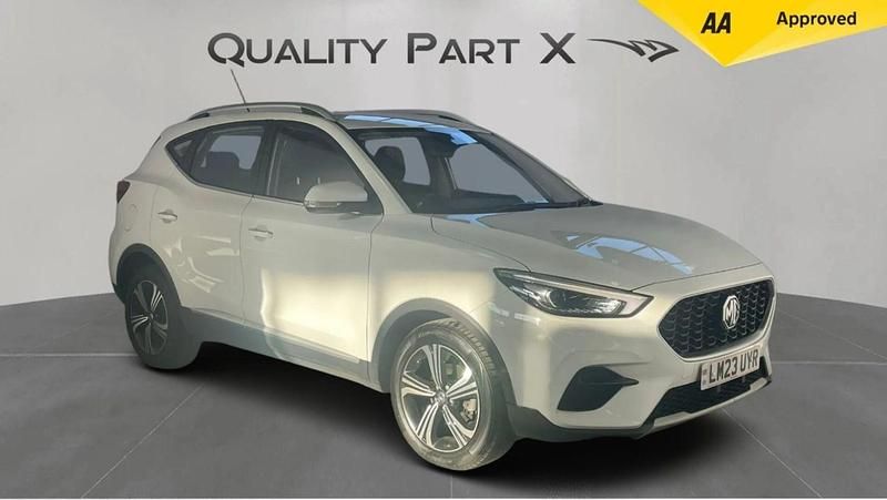 White Used 2023 MG ZS Excite Sedan | £10,490 (Good price) - Image 1/4