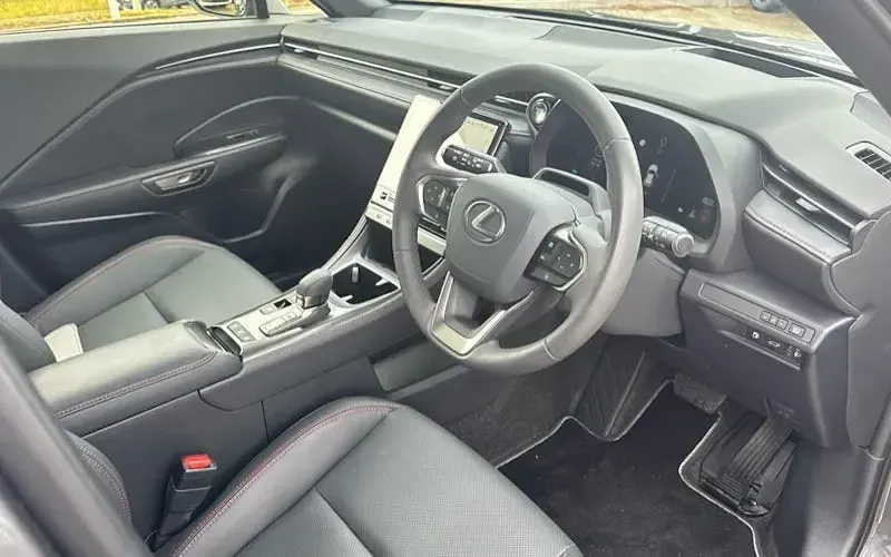 Used Lexus LBX 136 HP (100 kW) 2024 Grey SUV