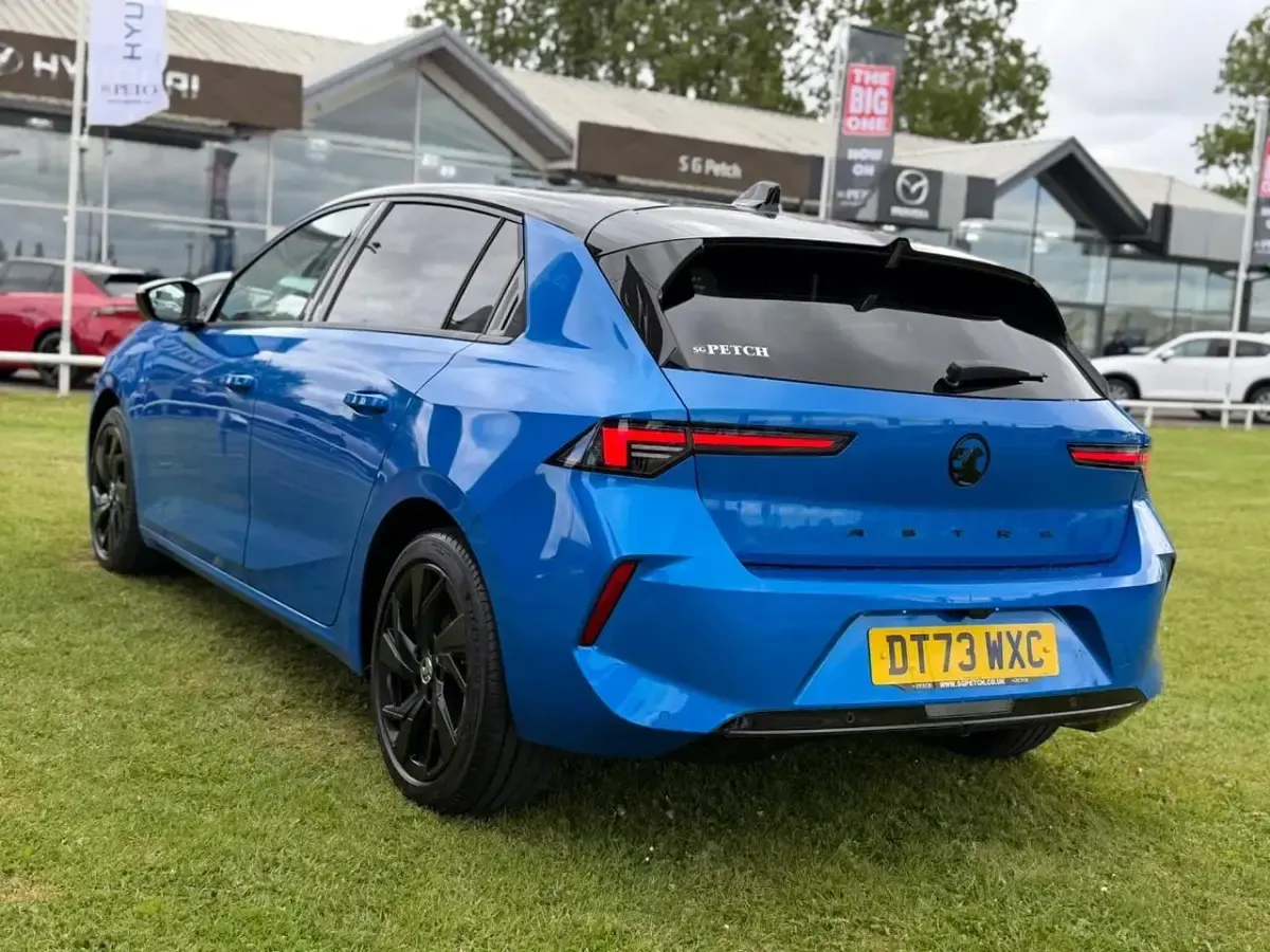Used Vauxhall Astra S 128 HP (94 kW) 2024 Blue Hatchback