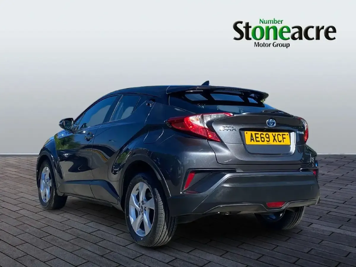 Used Toyota C-HR 122 HP (89 kW) 2019 Grey SUV