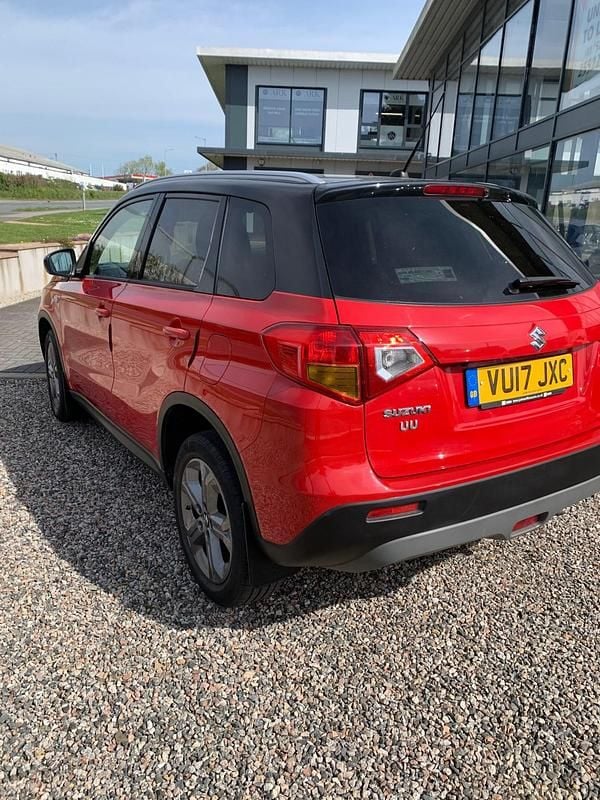 Second-hand Suzuki Vitara SZ-T 120 CP (88 kW) 2017 Roșu SUV