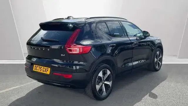 Used Volvo XC40 Plus 194 HP (142 kW) 2026 SUV