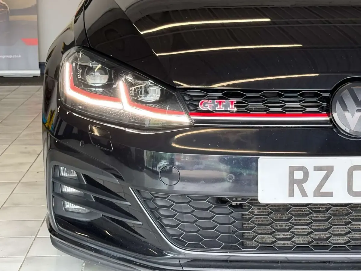 Used VW Golf VII GTI 245 HP (180 kW) 2019 Black Hatchback