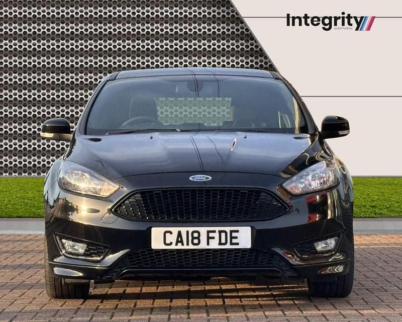 Used Ford Focus ST-Line X 140 HP (102 kW) 2018 Black Hatchback
