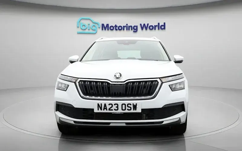 Used Skoda Kamiq SE L Executive 150 HP (110 kW) 2023 White SUV