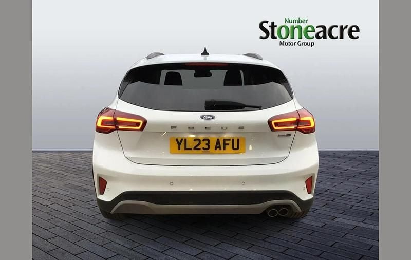 Used Ford Focus Active 155 HP (114 kW) 2023 White Hatchback