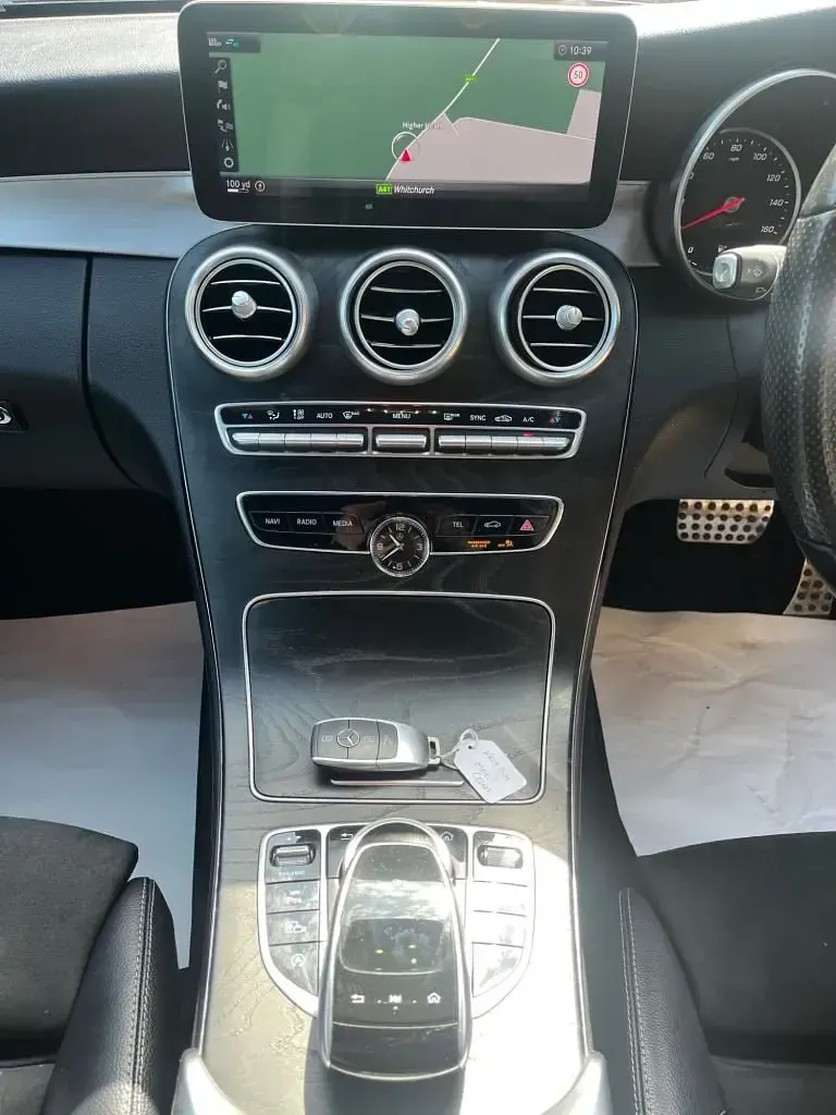 Usado Mercedes C220 AMG line 2019 Cinzento Coupé