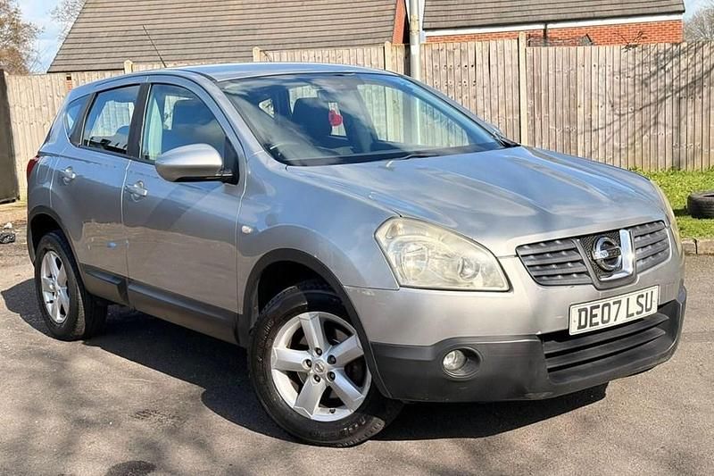 Used Nissan Qashqai Acenta 114 HP (83 kW) 2007 Silver SUV