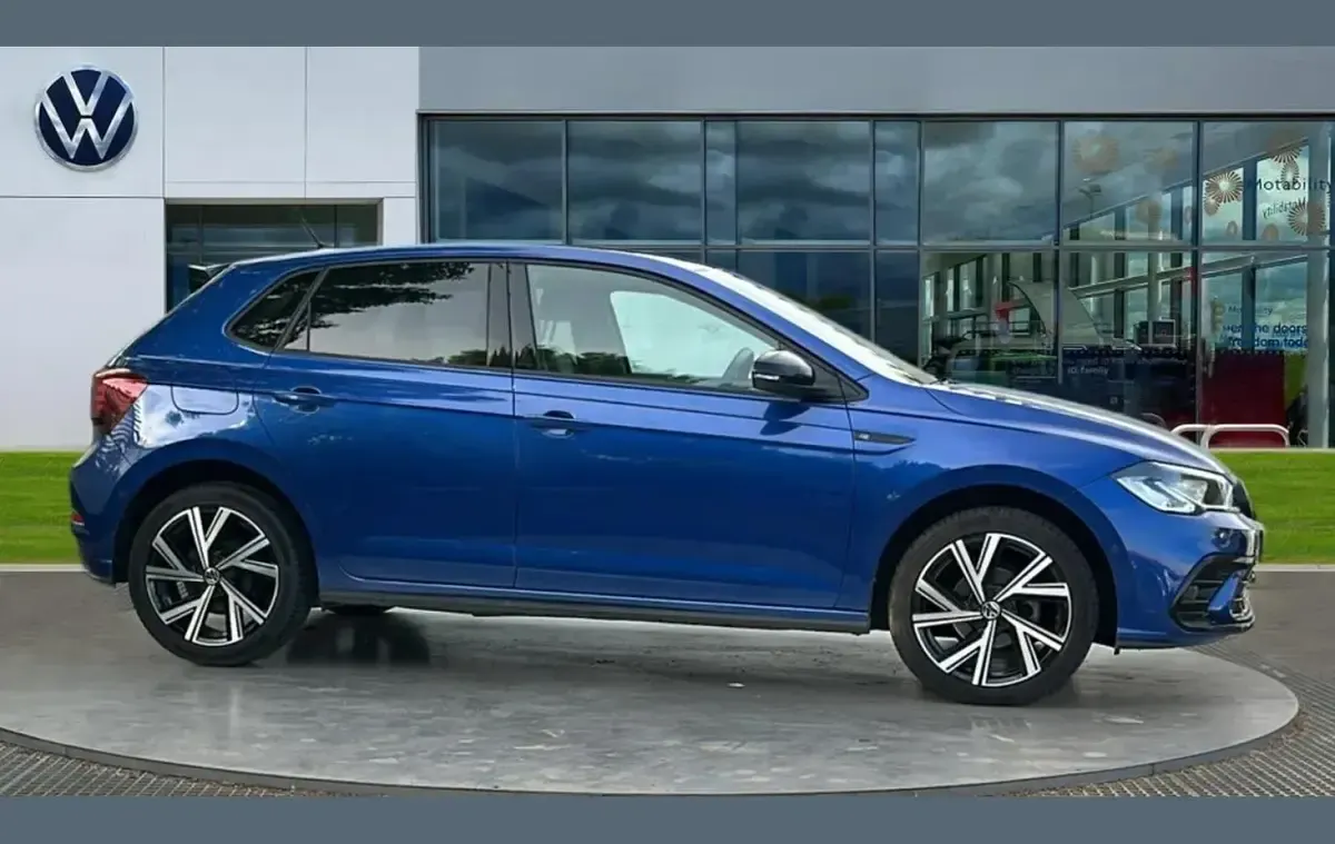 Used VW Polo R-line 115 HP (84 kW) 2023 Reef blue metallic black Hatchback