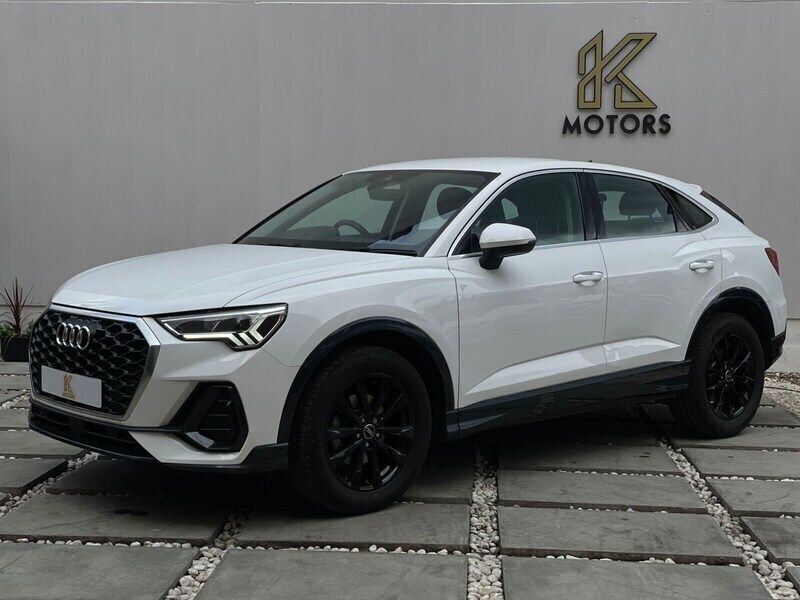 White Used 2022 Audi Q3 Sportback Sport SUV | £27,900 (Super price) - Image 1/4