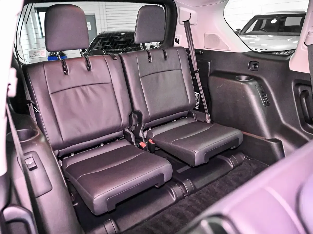 Used Toyota Land Cruiser 2018 Silver Estate