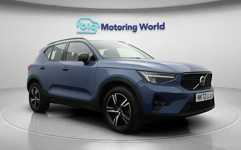 Usado Volvo XC40 Plus 163 HP (119 kW) 2025 SUV
