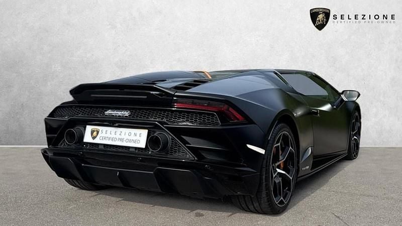 Used Lamborghini Huracán 610 HP (448 kW) 2023 Orange Cabriolet