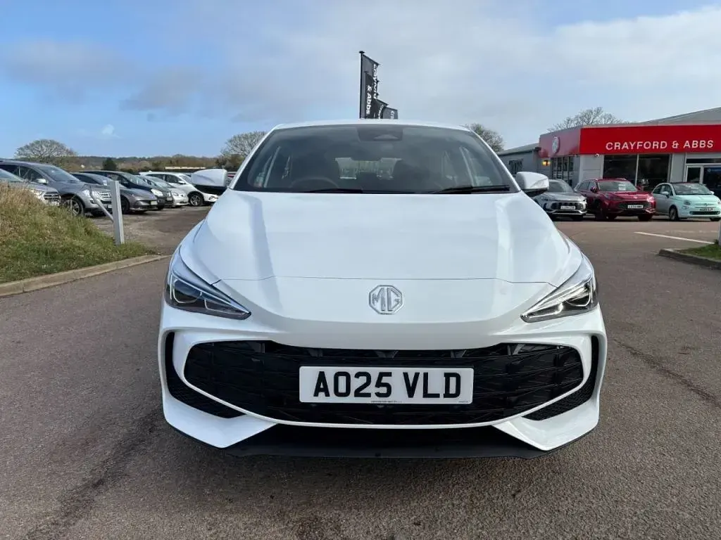 Usado MG MG3 SE 116 HP (85 kW) 2025 Branco Citadino
