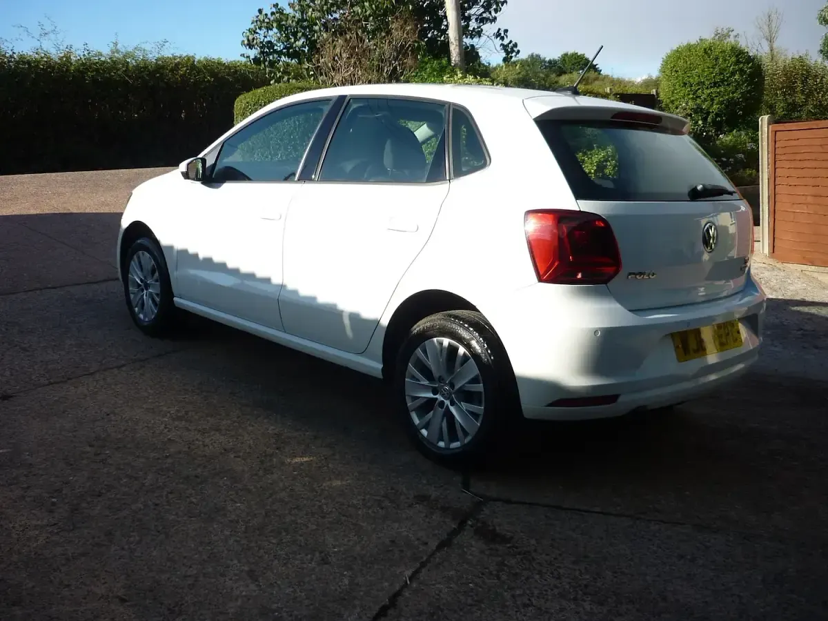Used VW Polo SE 88 HP (64 kW) 2014 White Hatchback