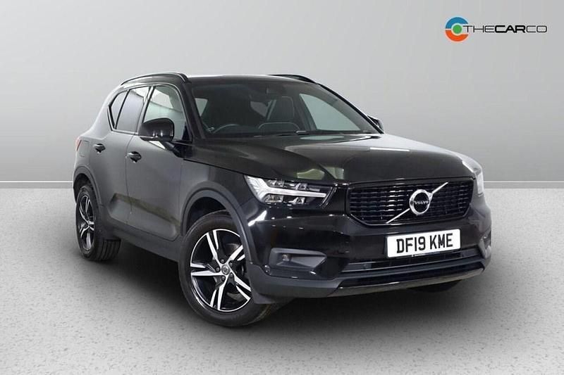 Black Used 2019 Volvo XC40 R-Design SUV | £20,975 (Fair price) - Image 1/1