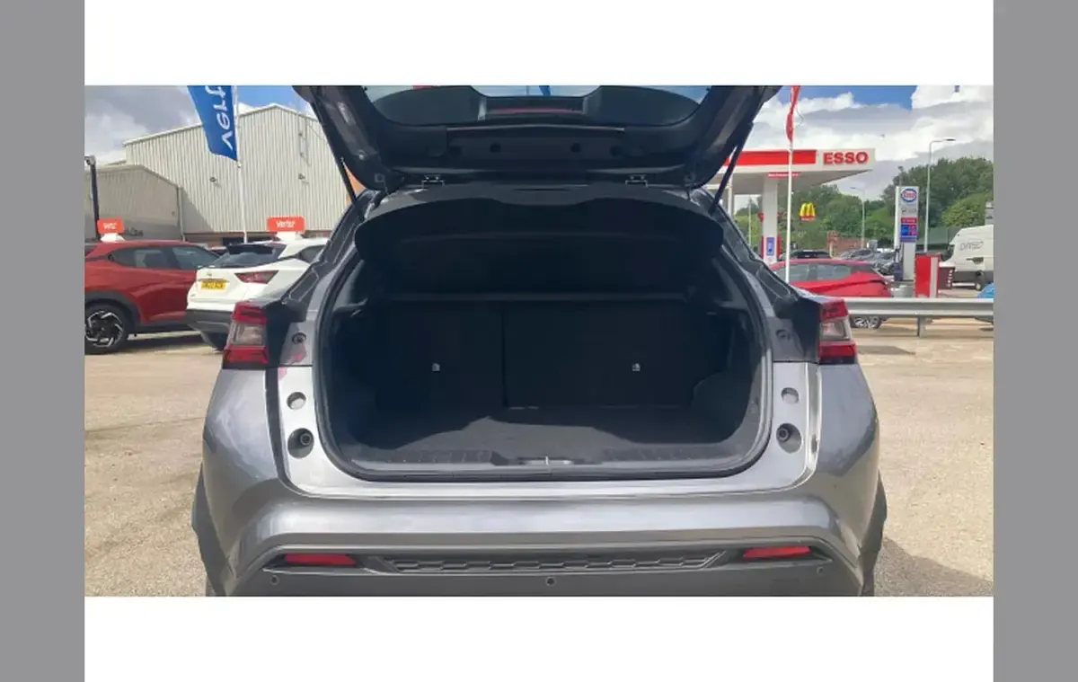 Used Nissan Juke Tekna 114 HP (83 kW) 2025 Grey SUV