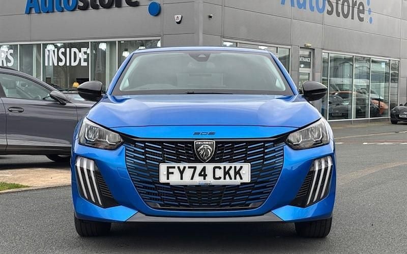 Used Peugeot 208 Allure 101 HP (74 kW) 2025 Hatchback