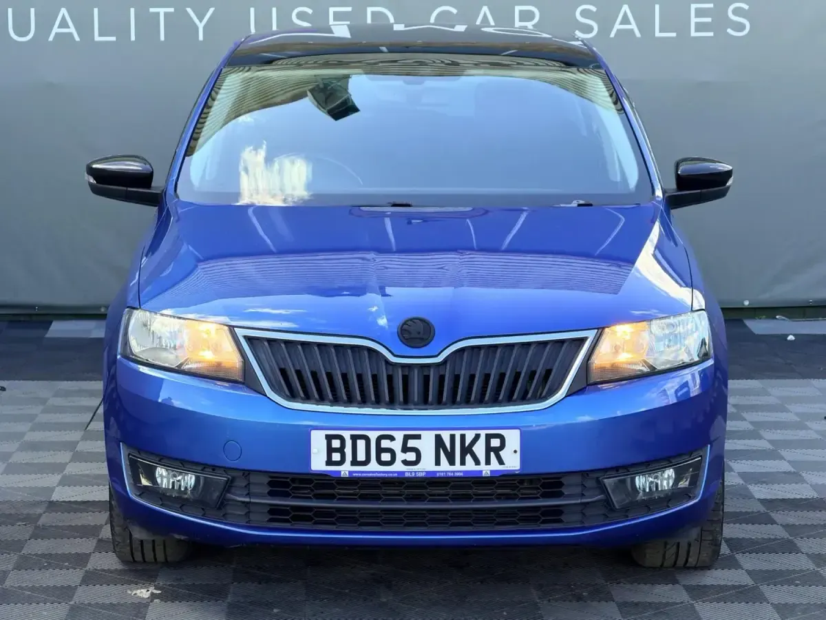 Usado Skoda Rapid Sport 2015 Azul Citadino