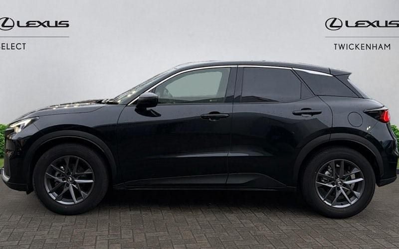 Used Lexus LBX 136 HP (100 kW) 2025 SUV