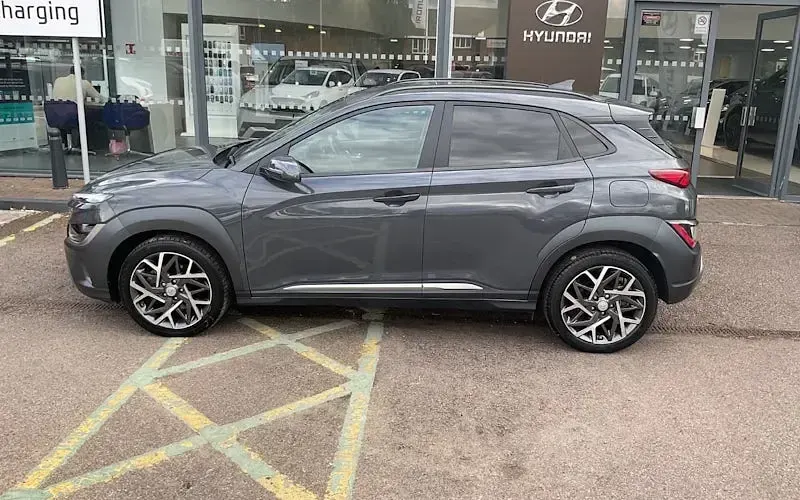 Used Hyundai Kona Premium 141 HP (103 kW) 2022 Grey SUV