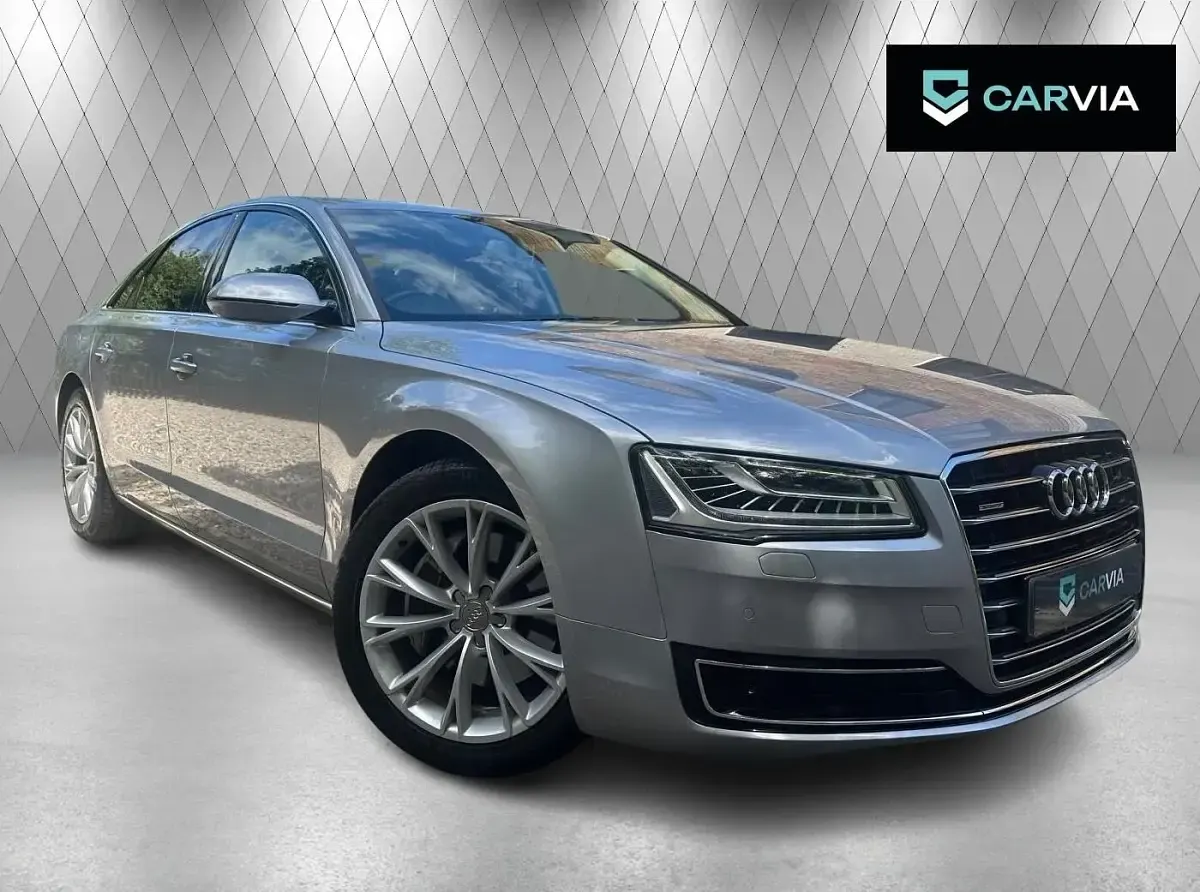 Used Audi A8 Comfort 262 HP (192 kW) 2017 Silver Sedan